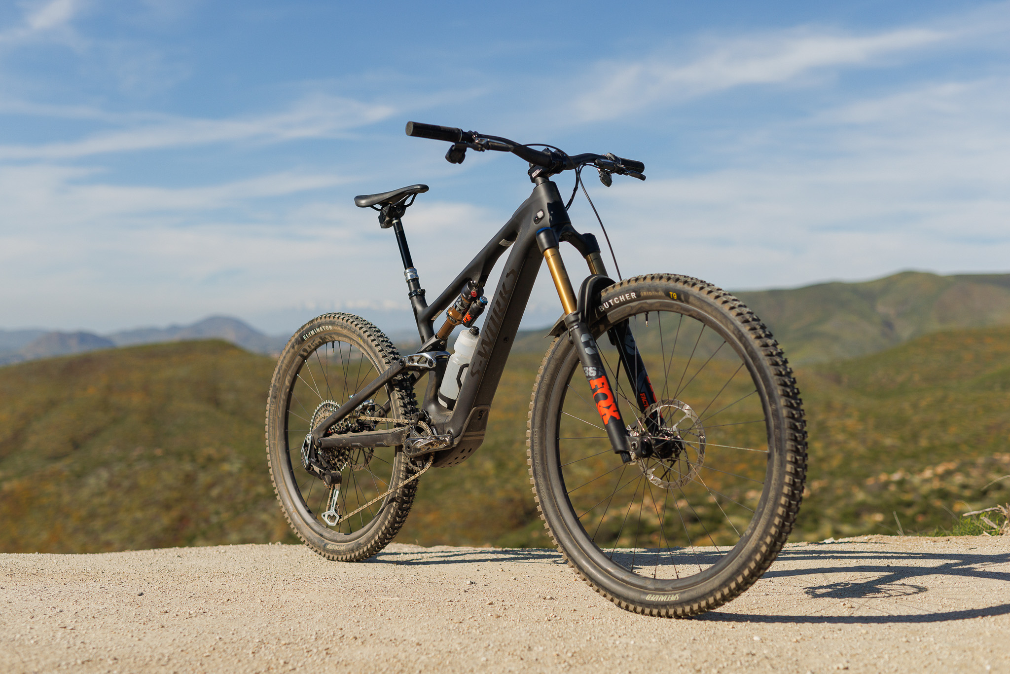 Featured image for "Specialized Turbo Levo SL Gen 2: The Ultimate Lightweight eBike"