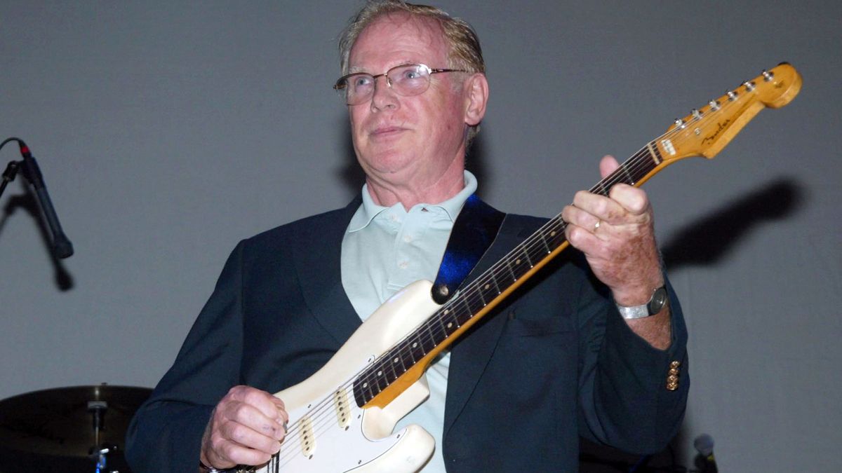 Featured image for Vic Flick, Iconic James Bond Theme Guitarist, Passes Away at 87
