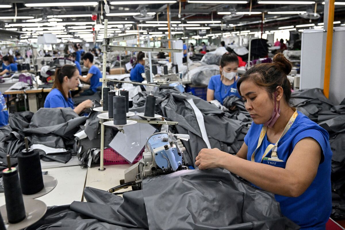 Featured image for US-Vietnam Trade Deal Boosts Retail Stocks Amid Asia Concerns