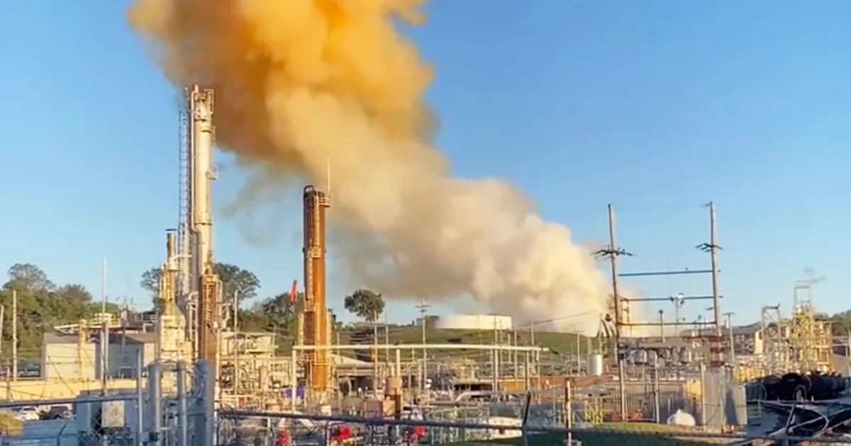 Featured image for Mississippi Chemical Plant Explosion Triggers Ammonia Leak and Evacuations
