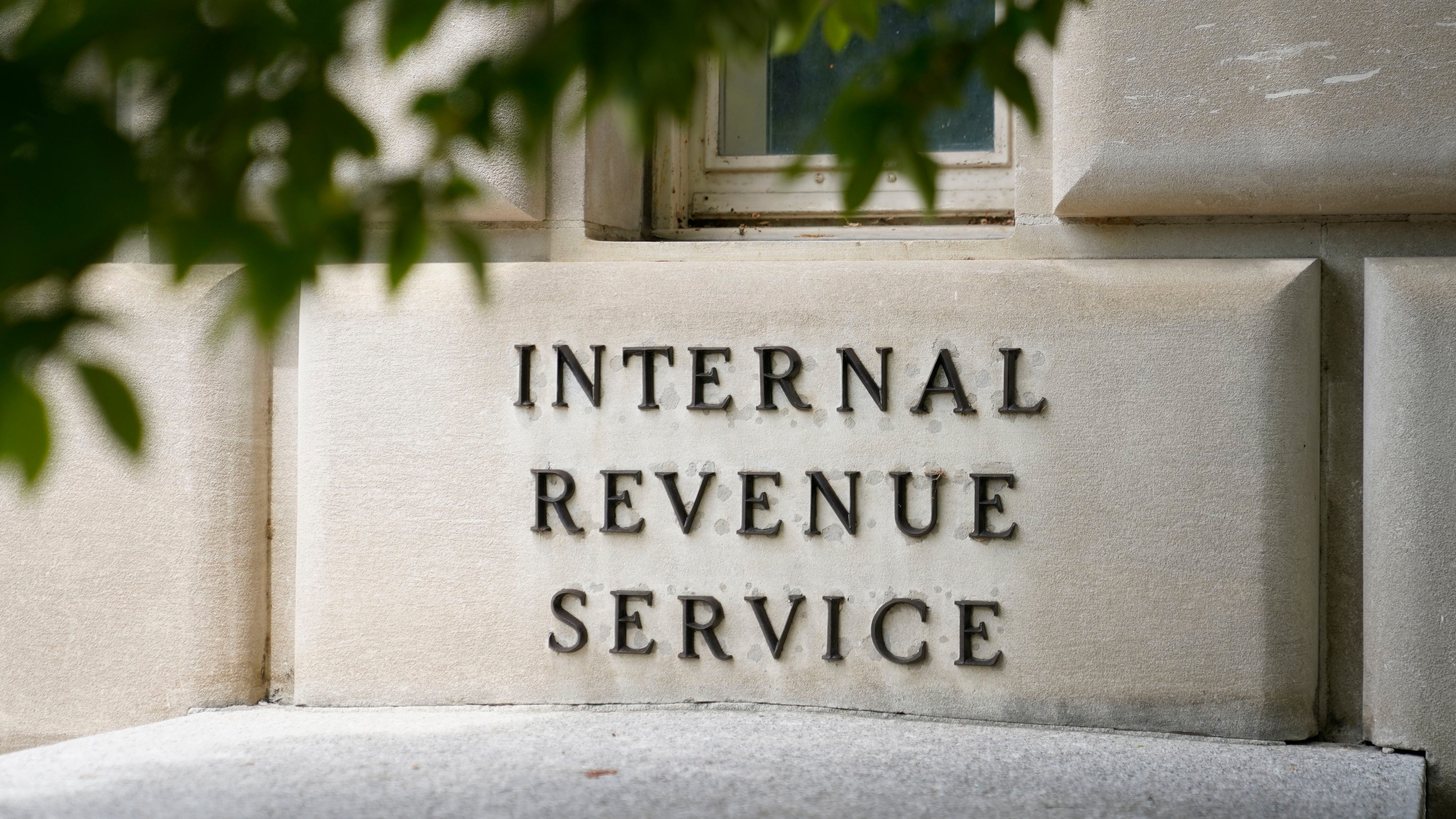 Featured image for IRS Ends Unannounced Home Visits to Taxpayers, Citing Safety Concerns