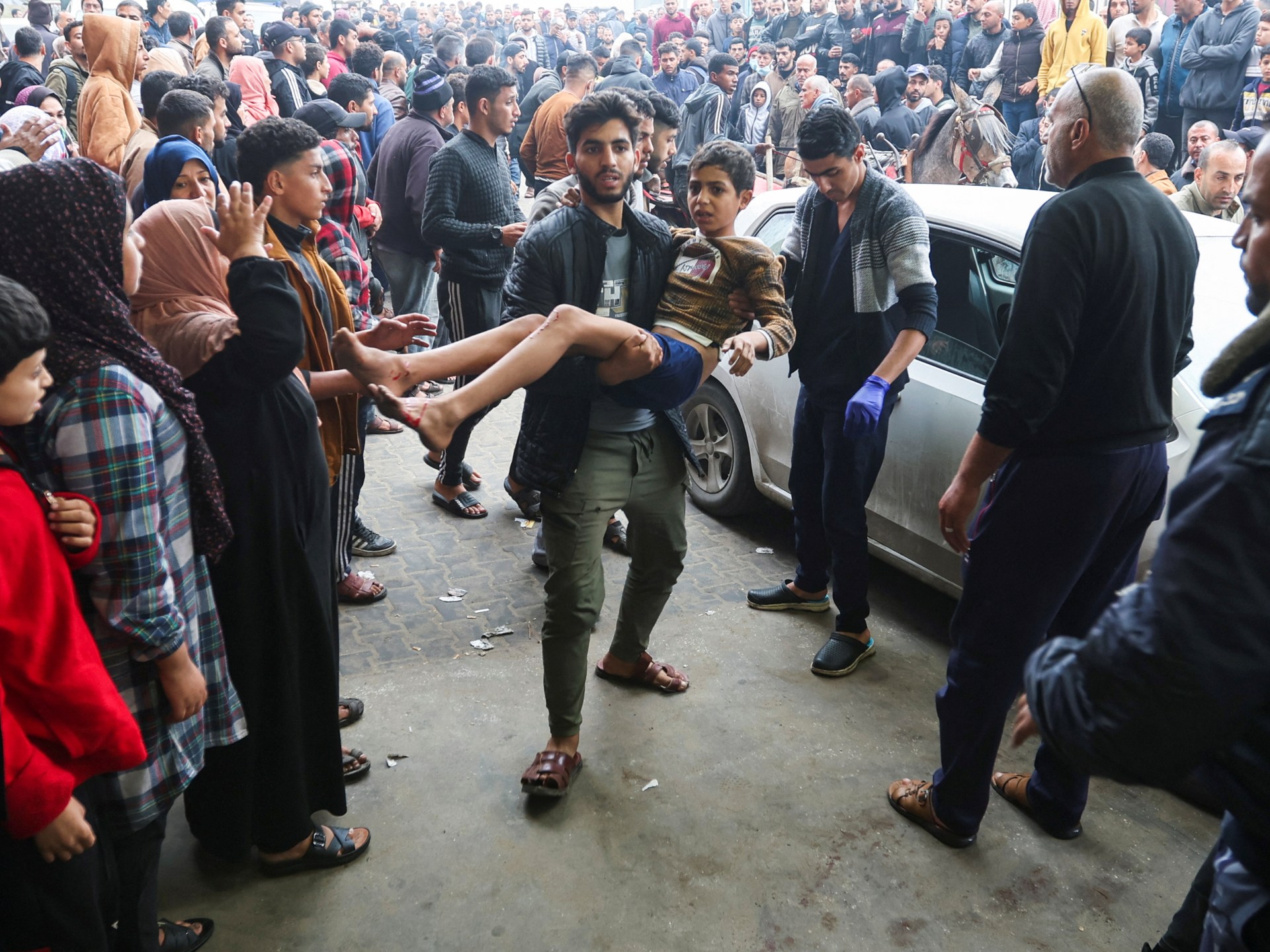 Featured image for Escalating Attacks in Southern Gaza: Israeli Army Surrounds Khan Younis