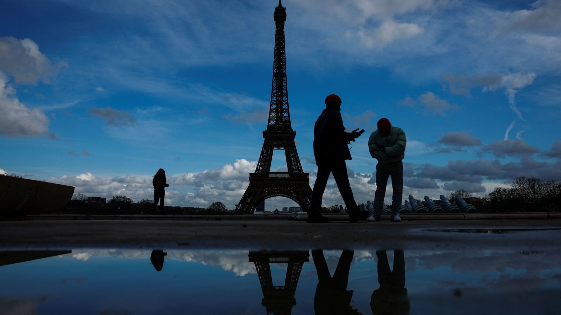 Featured image for France's Wealth Chief Warns Europe of 'Double Colonization'