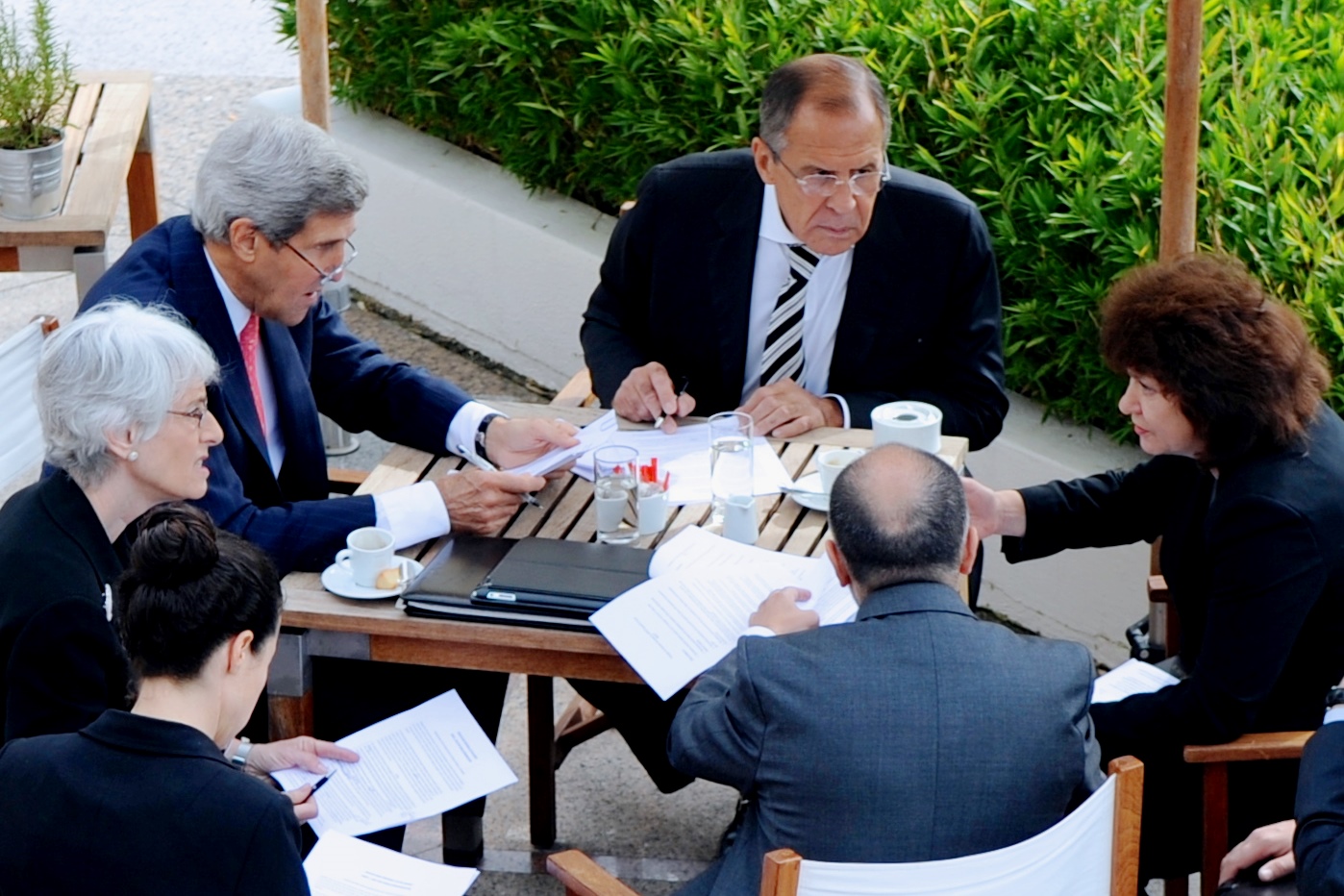 Syria's War Resurfaces Amidst Global Distractions and Shifting Alliances