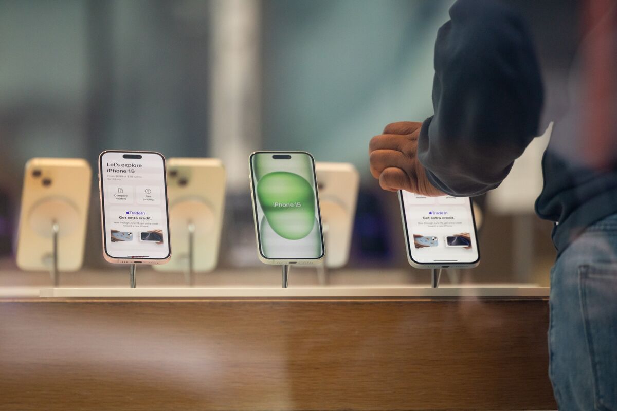 Featured image for Apple Launches $20 AppleCare One Plan Covering Up to Three Devices