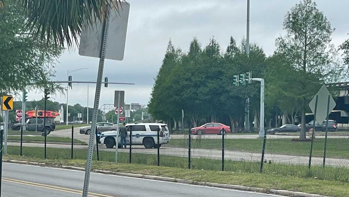 Police probe shooting on I-10 East in New Orleans