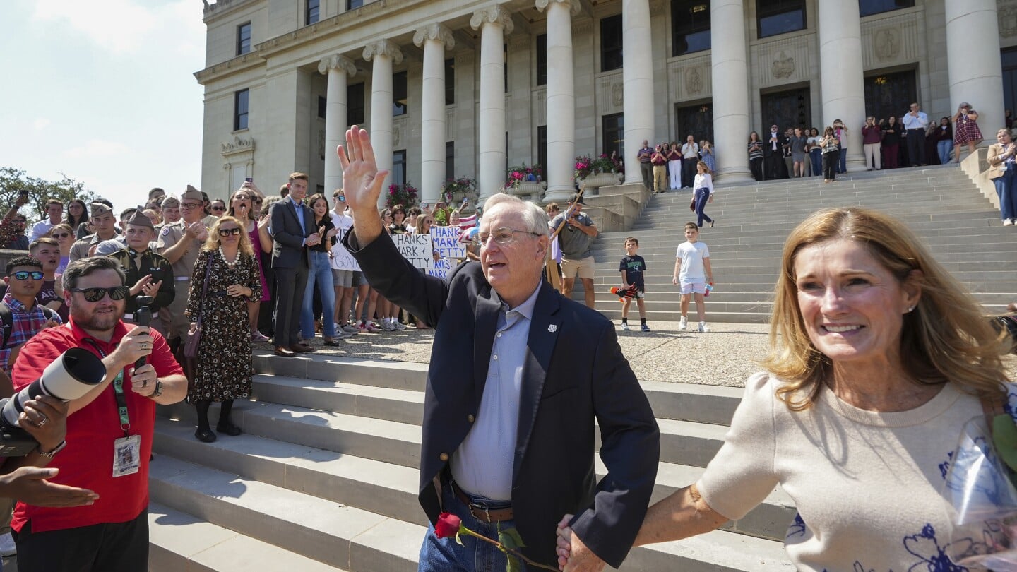 Featured image for Texas A&M President Resigns Amid Classroom Video Controversy