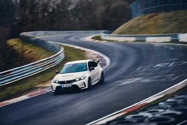 Featured image for 2023 Honda Civic Type R Breaks Front-Wheel Drive Nürburgring Record