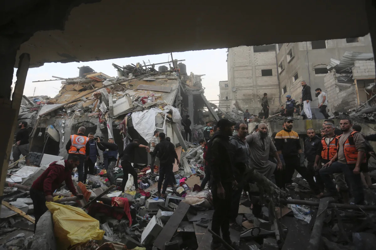 Growing Support for Hamas in West Bank as Palestinians Call for Abbas' Resignation