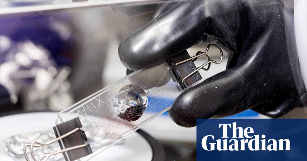 Featured image for Scientists Uncover Astonishing Secrets of 4.6bn-Year-Old Dark Dust from Bennu Asteroid