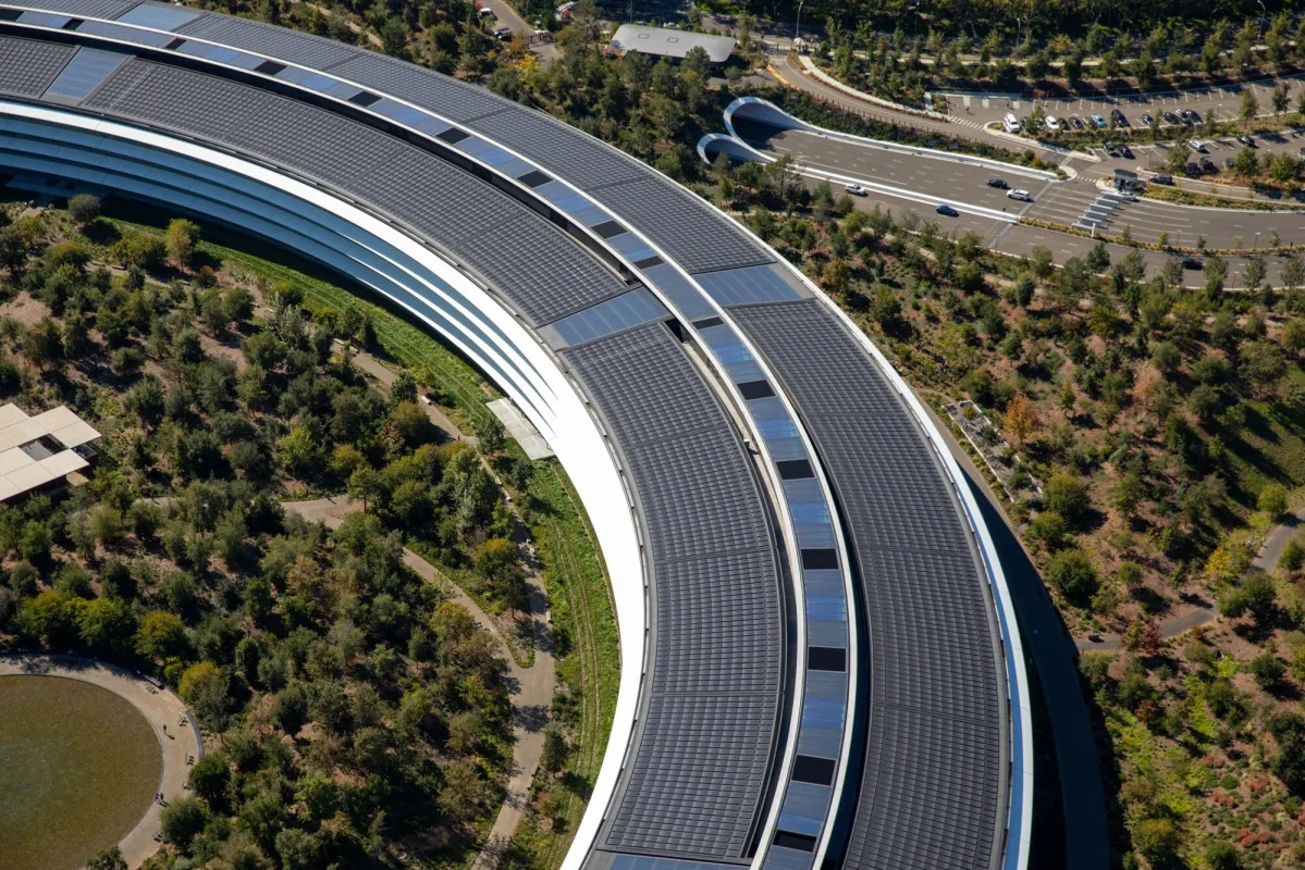 "Apple Abandons Electric Car Project After Decade of Development"