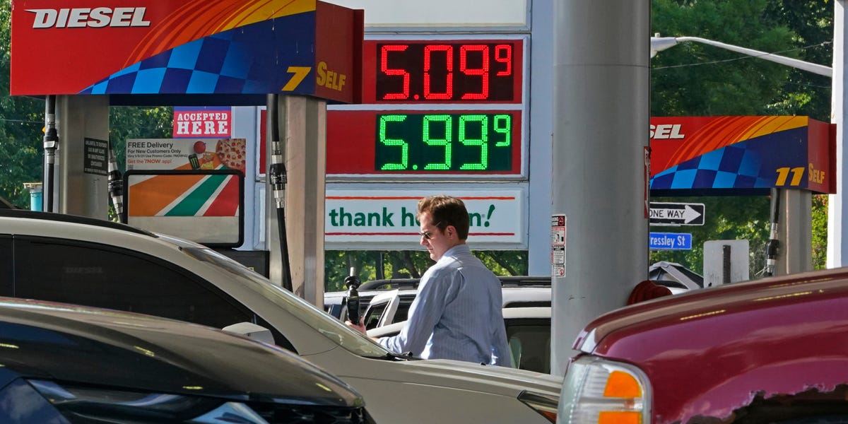 Global Oil Market Faces Uncertain Future as Prices Plummet and Production Cuts Loom