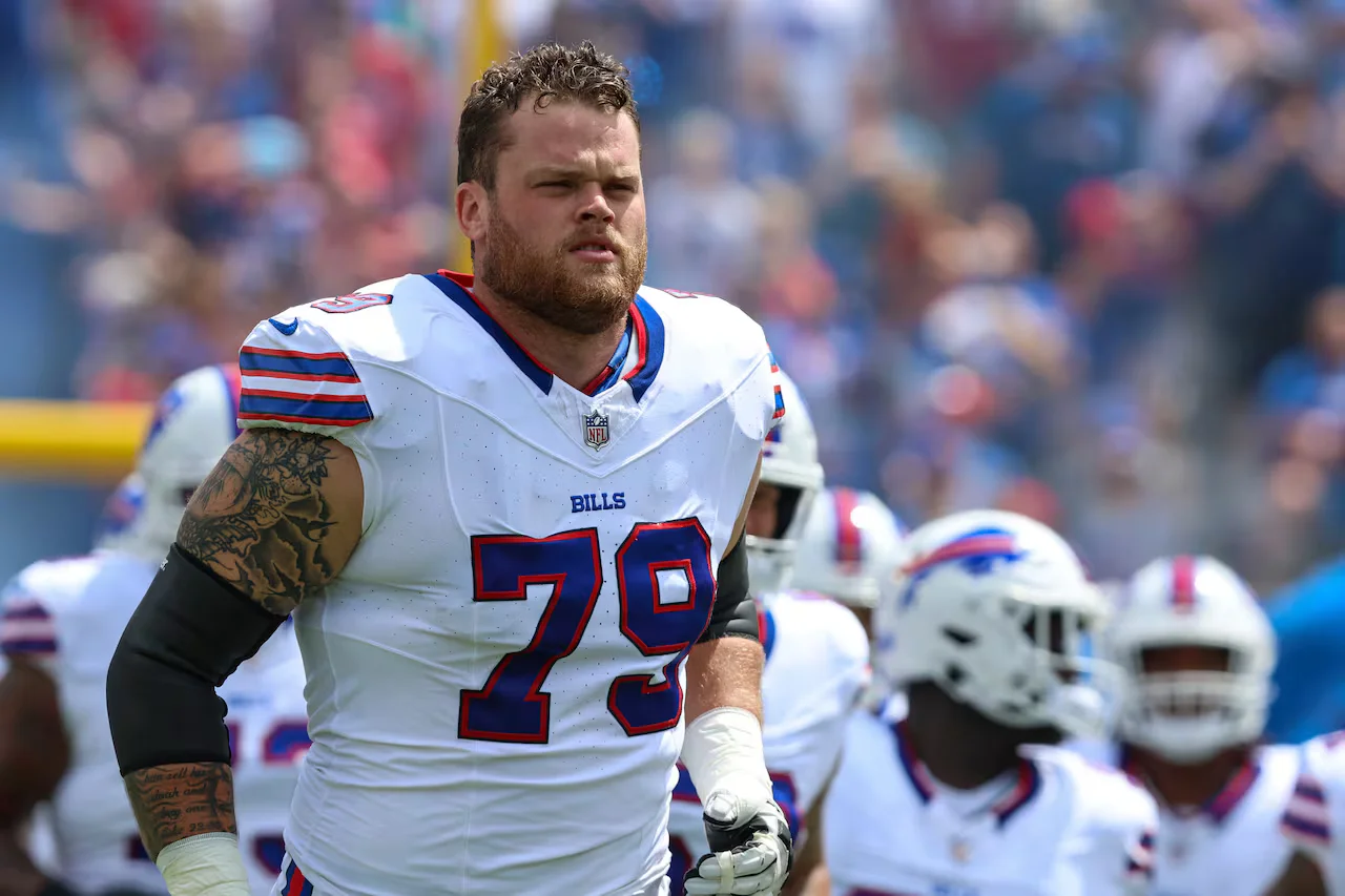 "Former Chiefs All Pro Tackle Slams Bills' Spencer Brown's First Half Performance Against Jets"