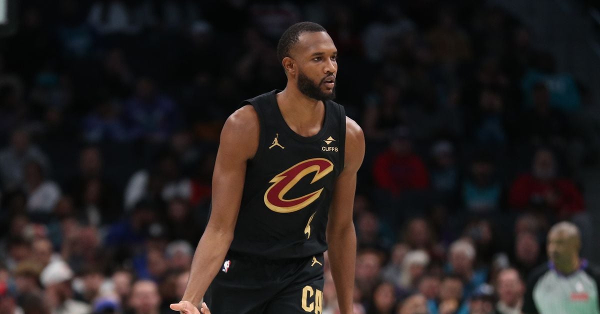Featured image for Evan Mobley's Career-High 41 Points Propel Cavs Past Hornets