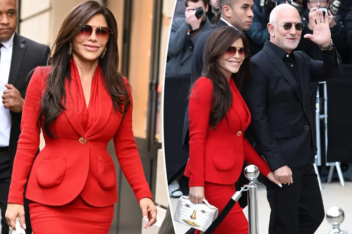 Bezos and Sánchez Command Front Rows at Paris Haute Couture Week