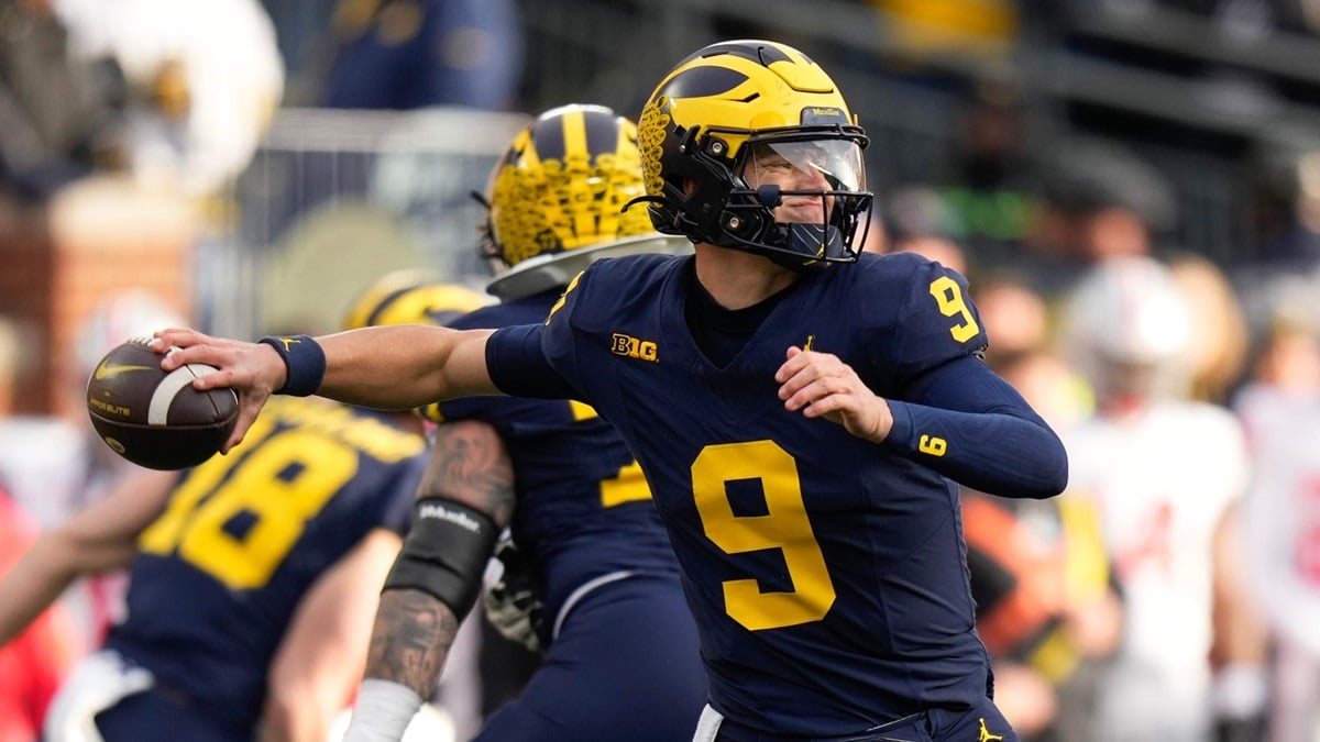 "Bears' Draft Drama: The QB Conspiracy and Blockbuster Trades"