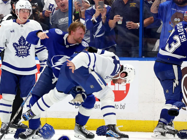 "Stamkos and Matthews' Brawl Overshadows Maple Leafs' Playoff Victory"