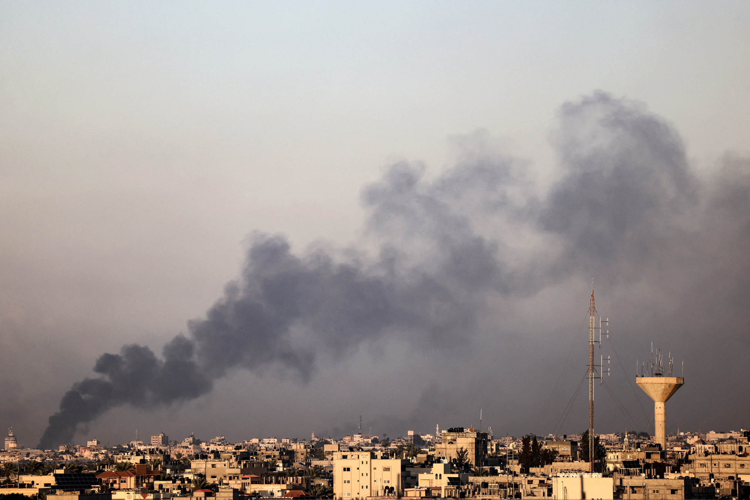 "Biden's Gaza Plan Gains Palestinian Support, But Sparks Israel-US Discord"