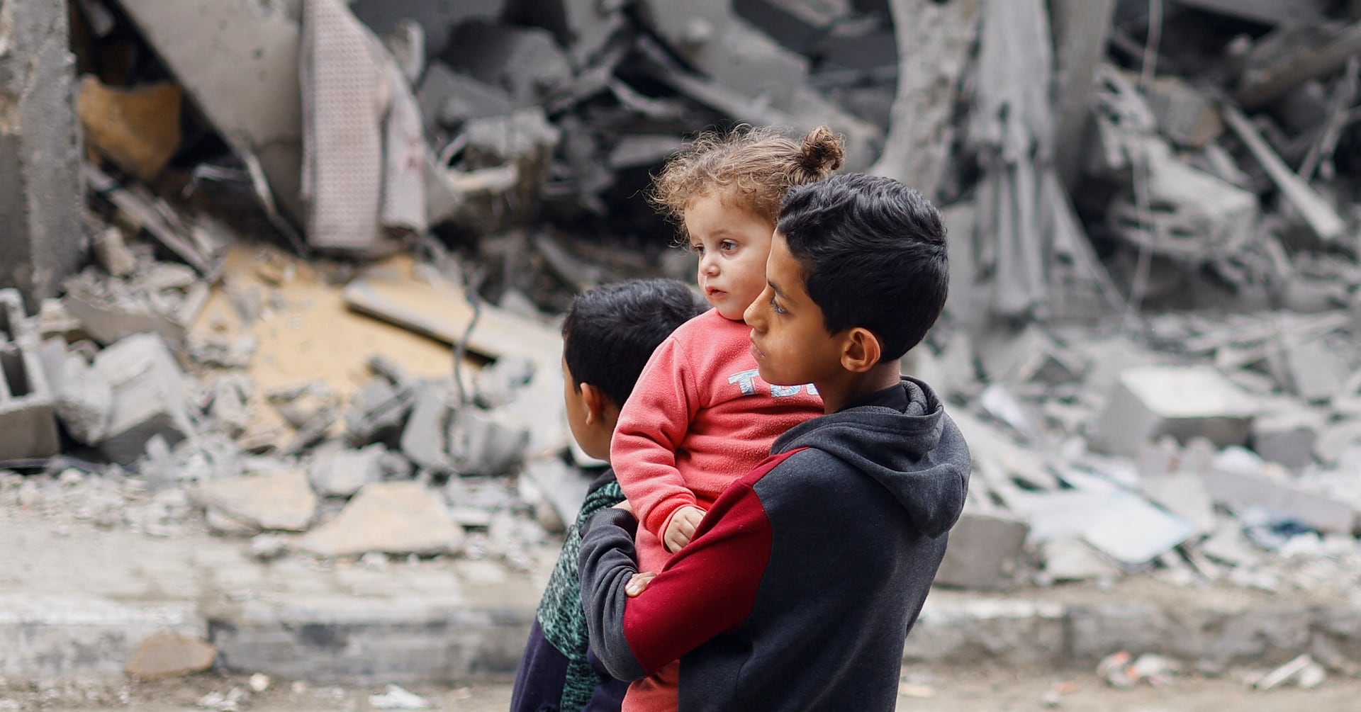 Israeli Forces Besiege Additional Gaza Hospitals, Red Crescent Reports