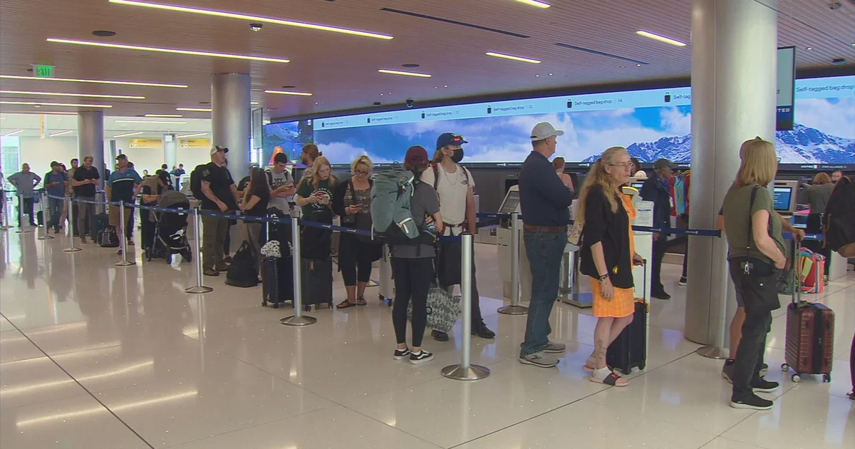 "United Airlines Chaos Continues: Thousands of Flights Disrupted, Passengers Suffer Delays and Cancellations"