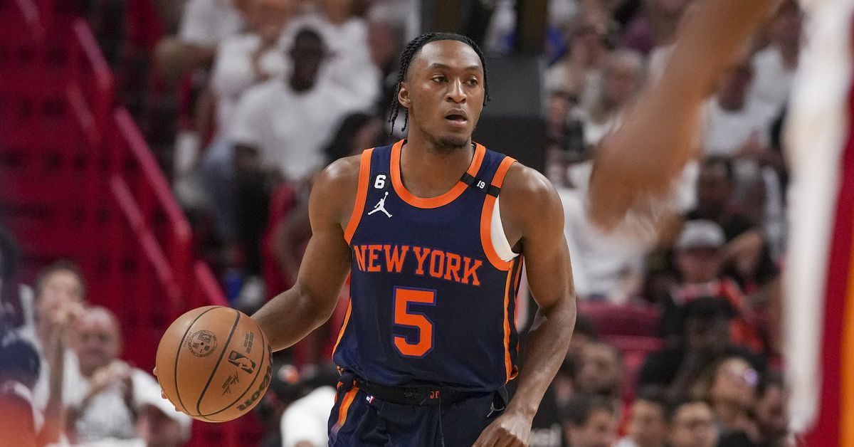 Featured image for Knicks' Quickley and Brunson suffer ankle injuries in losses.