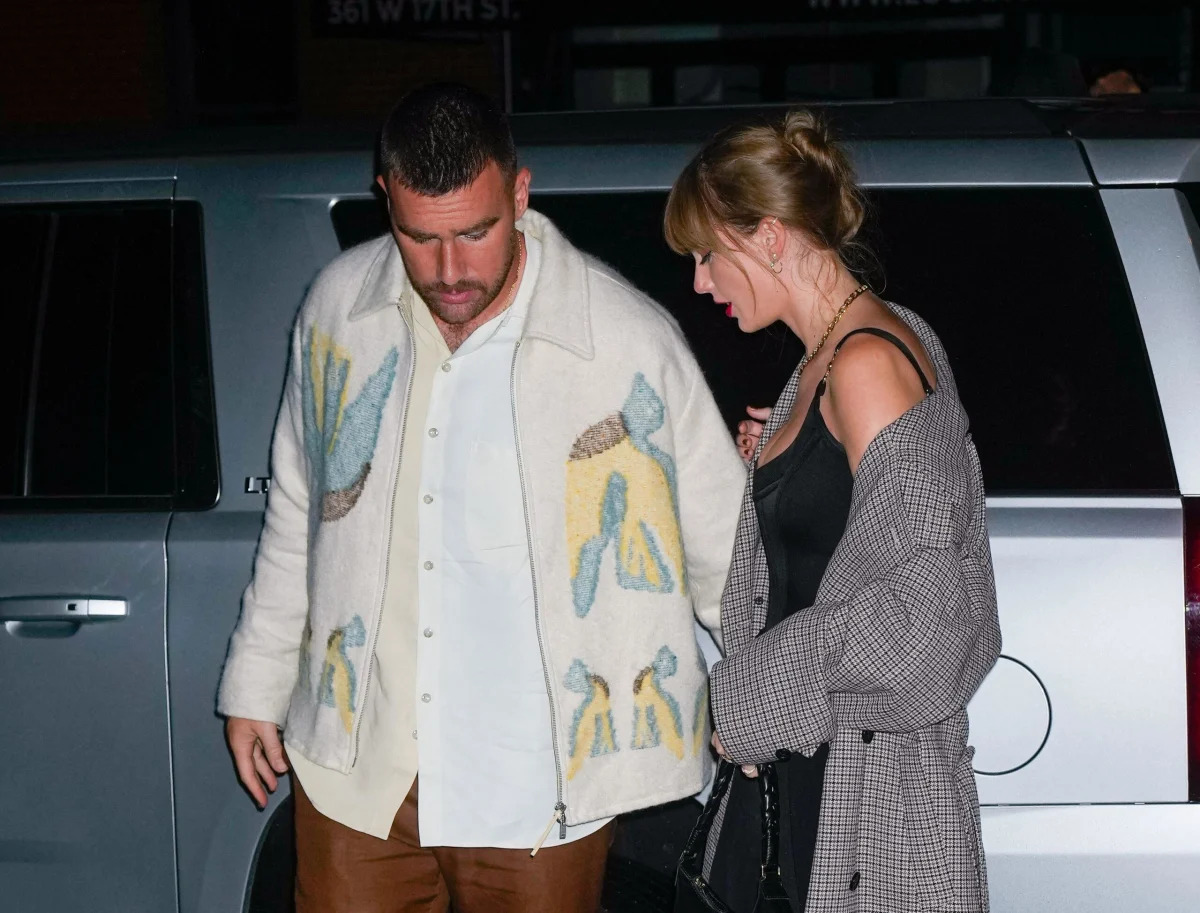 "Taylor Swift's Generous Stadium Tip Makes Headlines"