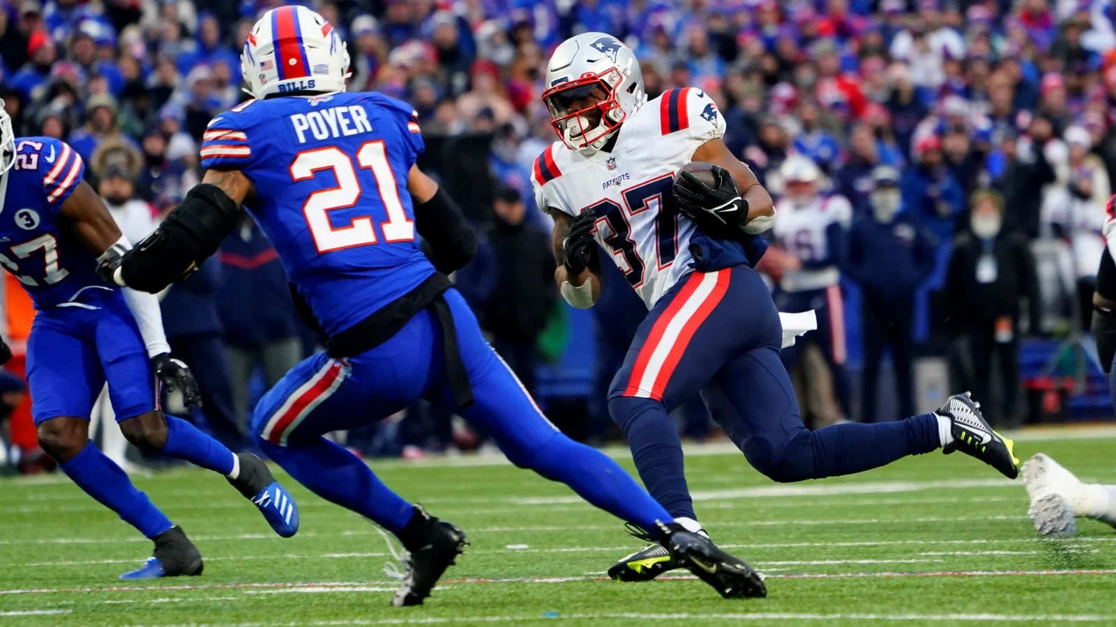 Damien Harris' Move to Bills Sparks Mixed Reactions from Patriots Players.