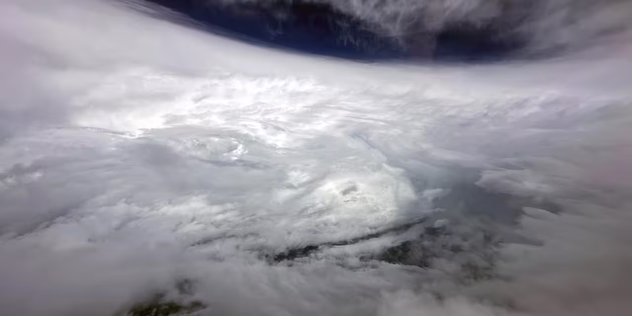 Typhoon Saola Wreaks Havoc in China and Hong Kong, Forcing Unprecedented Actions