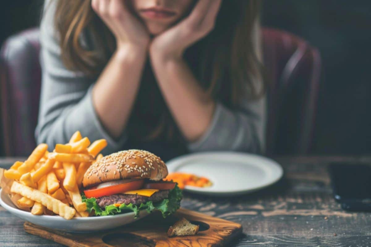 "Scientists Link Poor Diet to Brain Changes and Compulsive Eating"