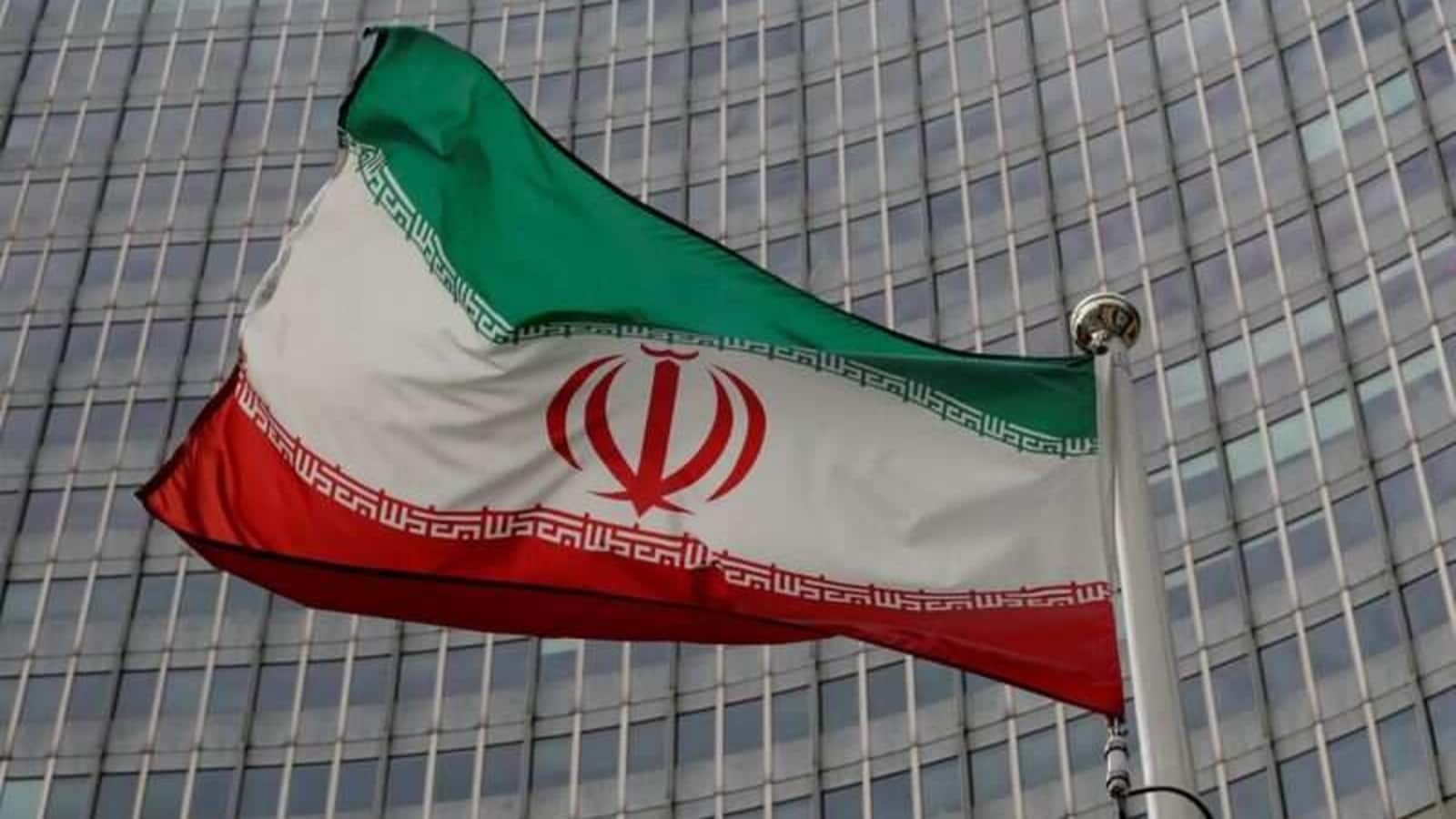 "Iran Warns US and UK Over Strikes in Yemen Against Houthis"