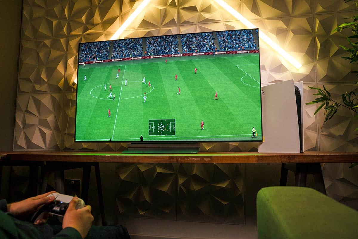 "Unbeatable Black Friday TV Deals: LG C3 & G3 OLED TVs at Lowest Prices"