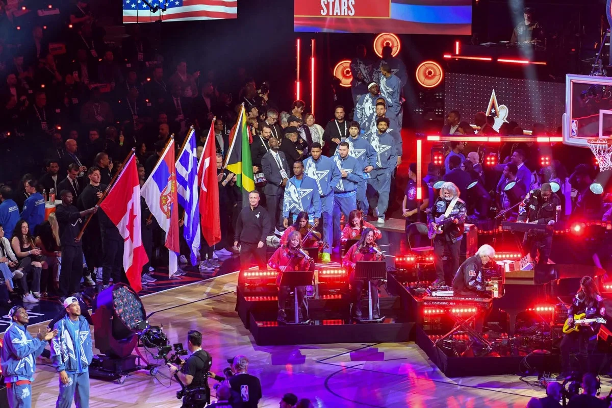 Sunlit Silence: All-Star Saturday Faces Empty Seats at Intuit Dome