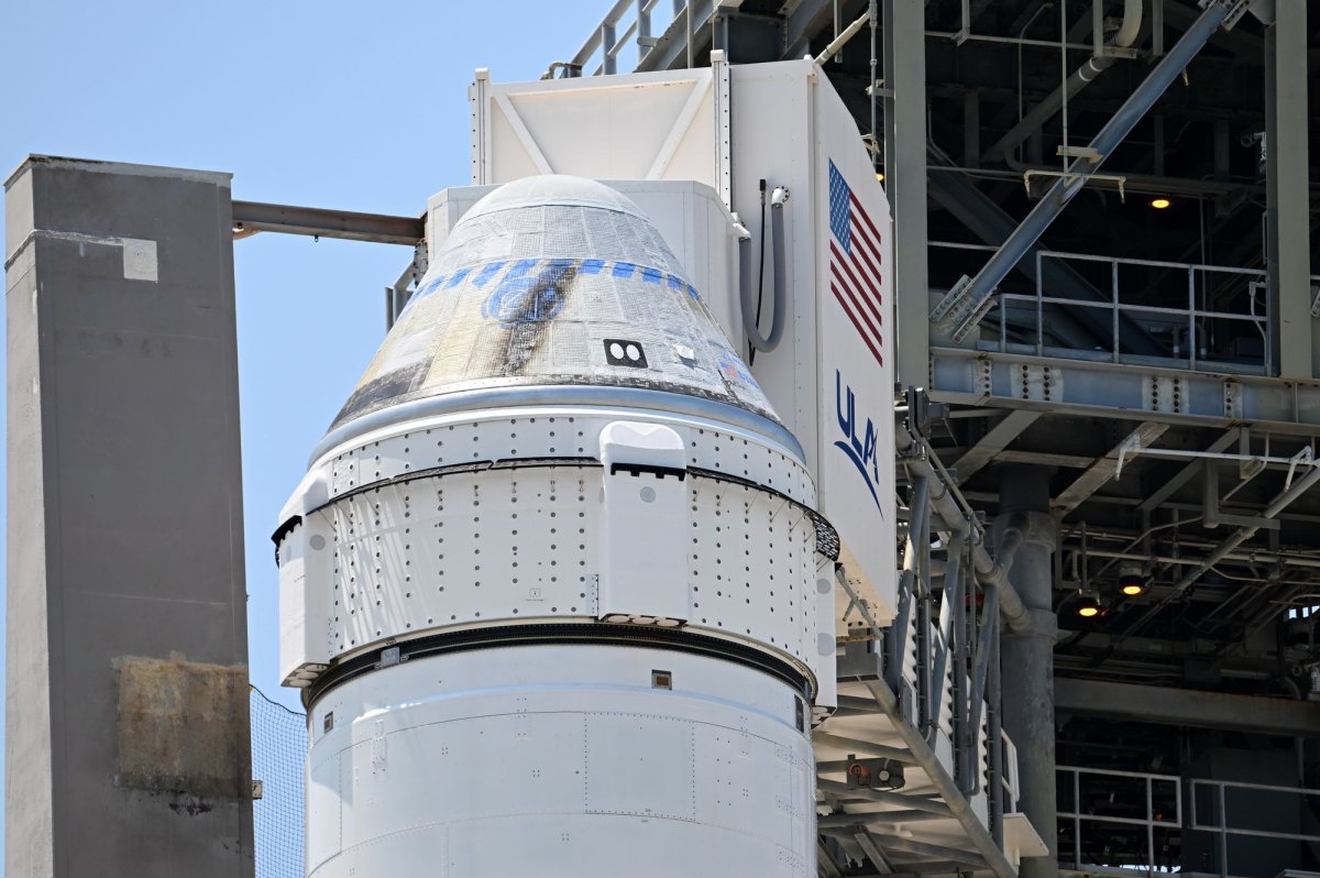 Boeing Starliner Crewed Flight Faces Indefinite Delay Due to Helium Leak