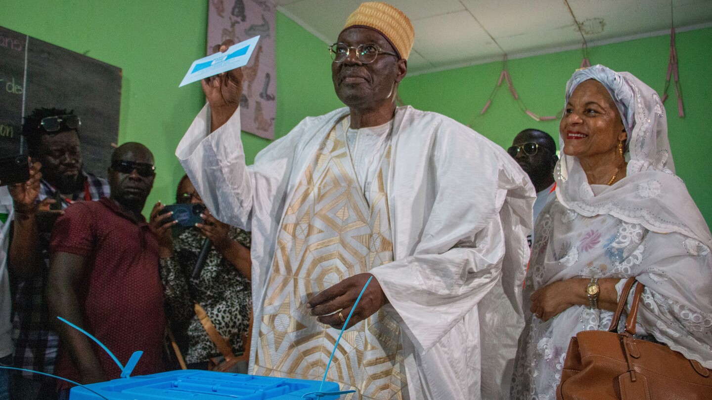 Featured image for Cameroon Opposition Candidate Tchiroma Declares Victory in Presidential Election