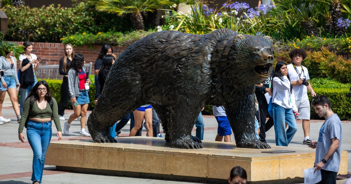 UC Breaks Enrollment Record with Most California First-Year Students in Fall 2023, Fueled by Latino Representation