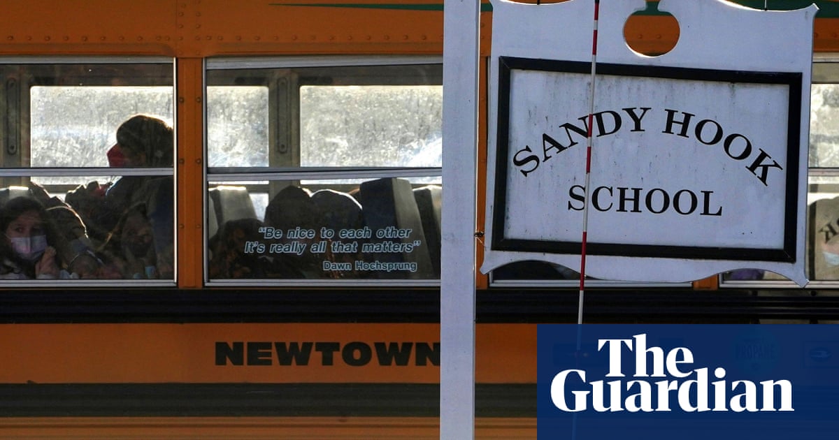 Alex Jones offers $55 million over 10 years to settle Sandy Hook lawsuit claims