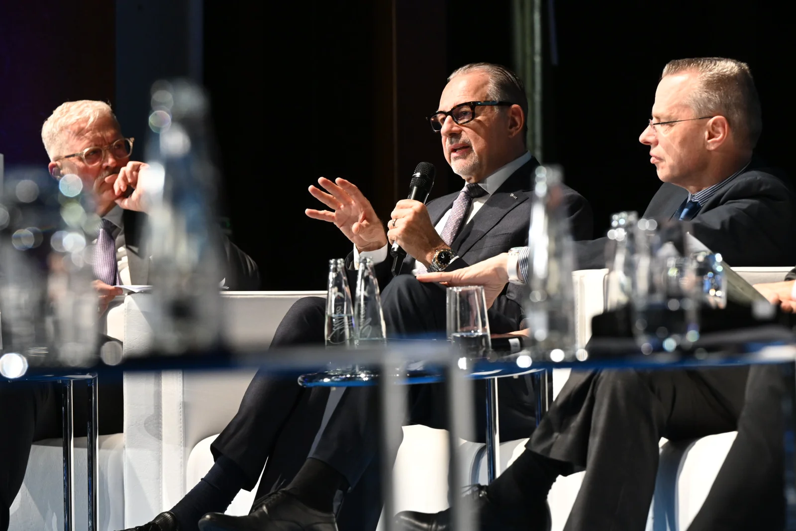 Europe to redefine Gateway role as Artemis changes, decision due in June