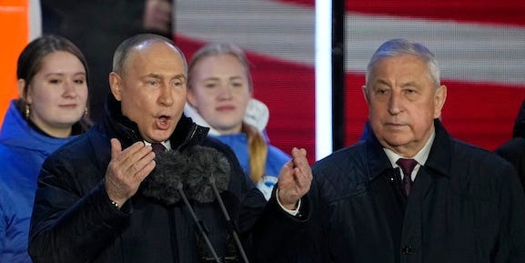 "Controversy Surrounds Putin's Re-Election Amid Calls for Recount and Unification on Ukraine War"