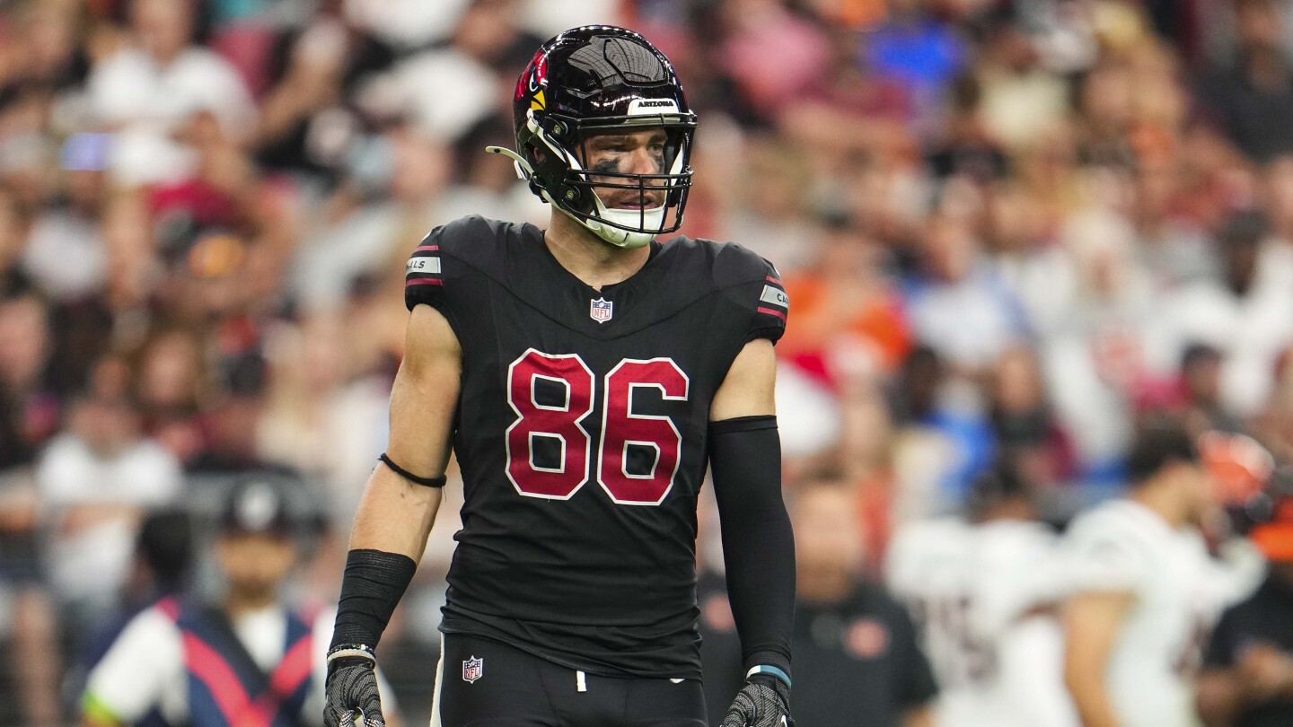 Featured image for "Zach Ertz Signs One-Year Deal with Washington Commanders"