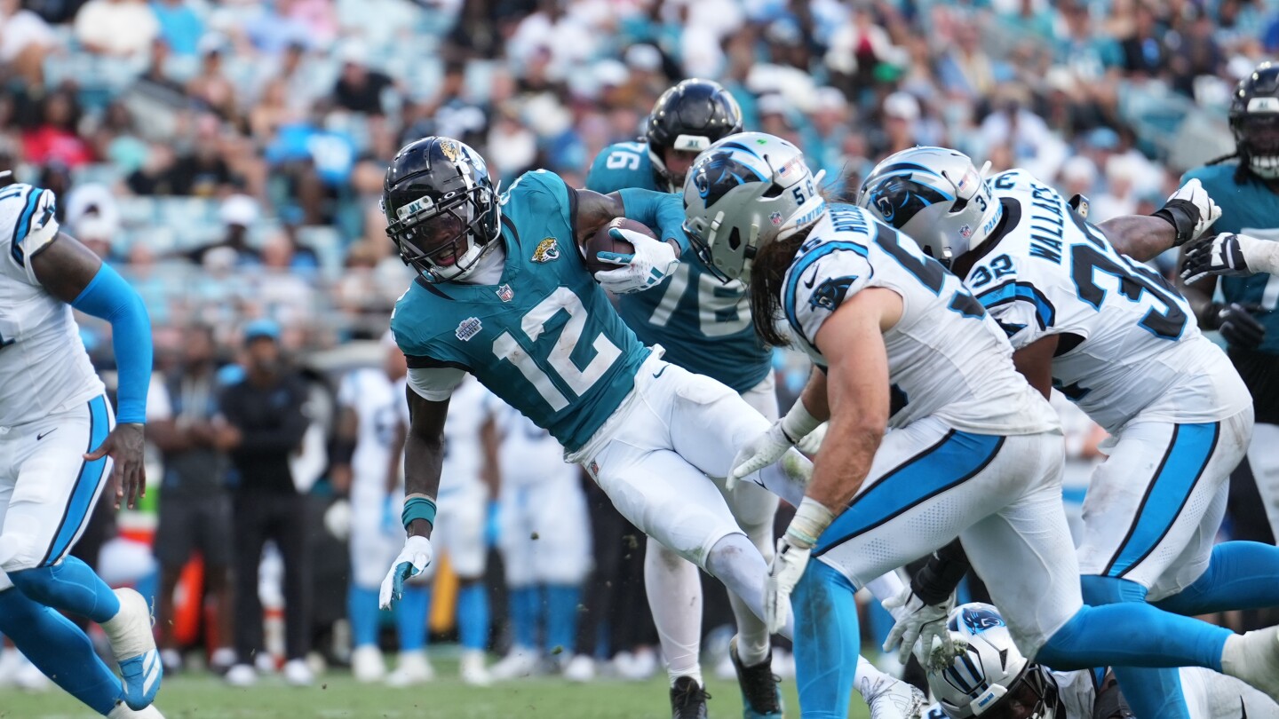 Featured image for Jaguars' Travis Hunter Embraces Dual-Role Transition in NFL Debut