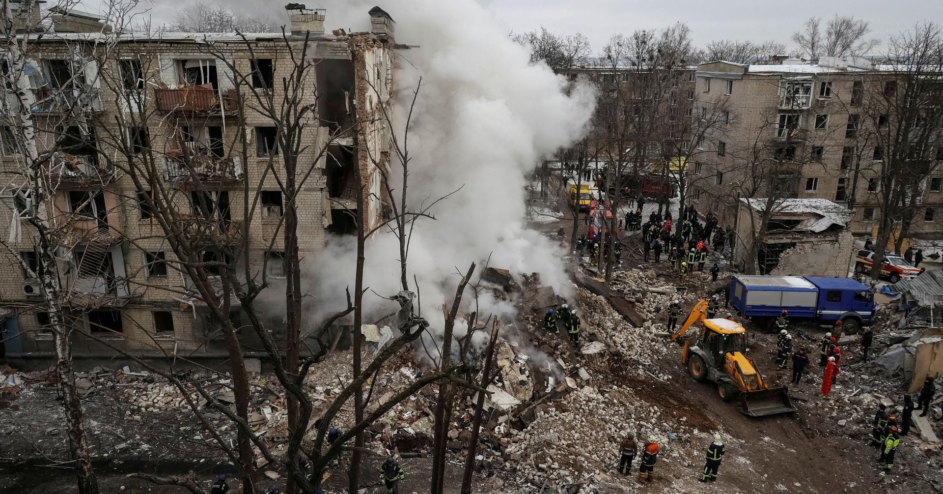 "Pope Francis' Call for Ukraine Talks Sparks Controversy"