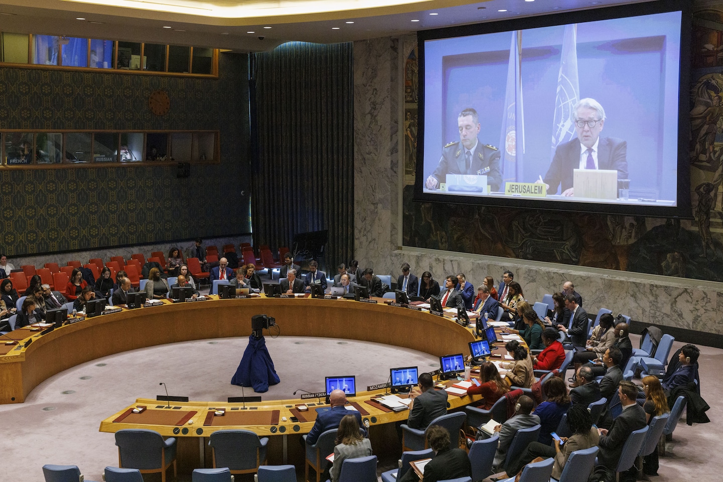 "Security Council's Quest for a Veto-Free Gaza Vote"