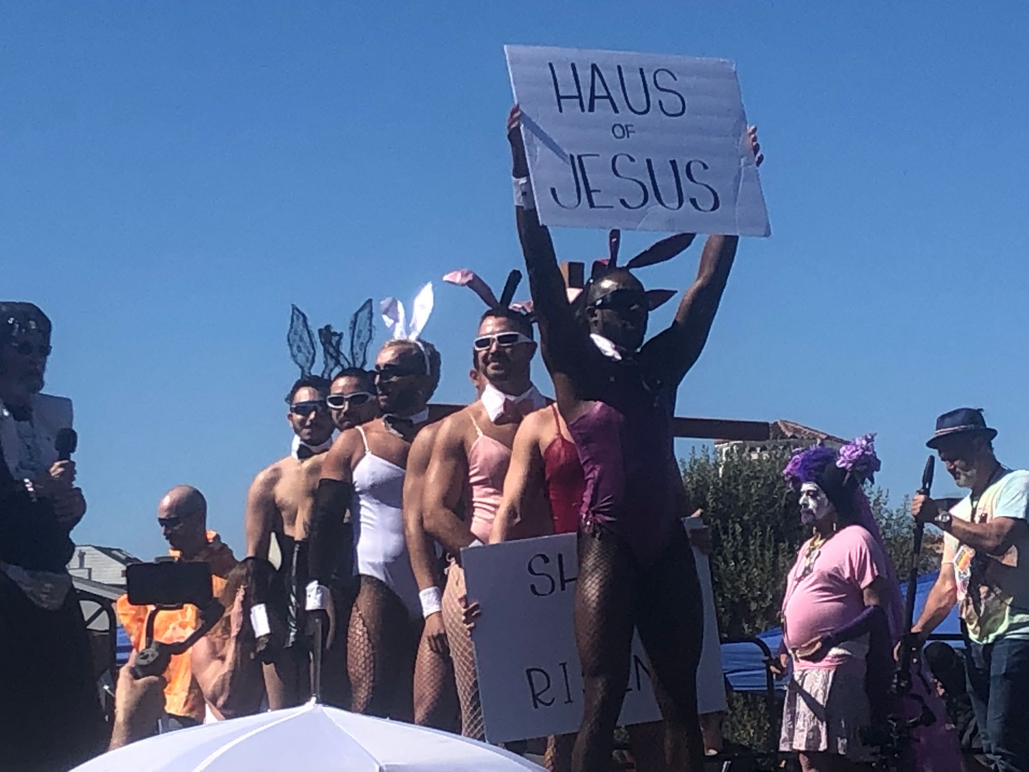 "Haus of Jesus" Wins Biggest Hunky Jesus Contest in San Francisco's Easter Celebration