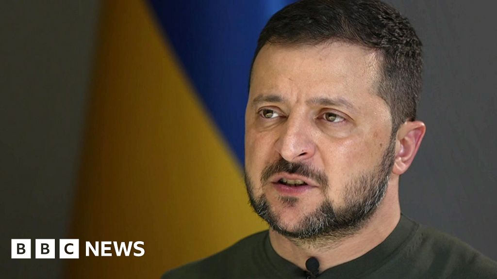 Zelensky acknowledges slow progress in Ukraine war, but emphasizes no lost positions.