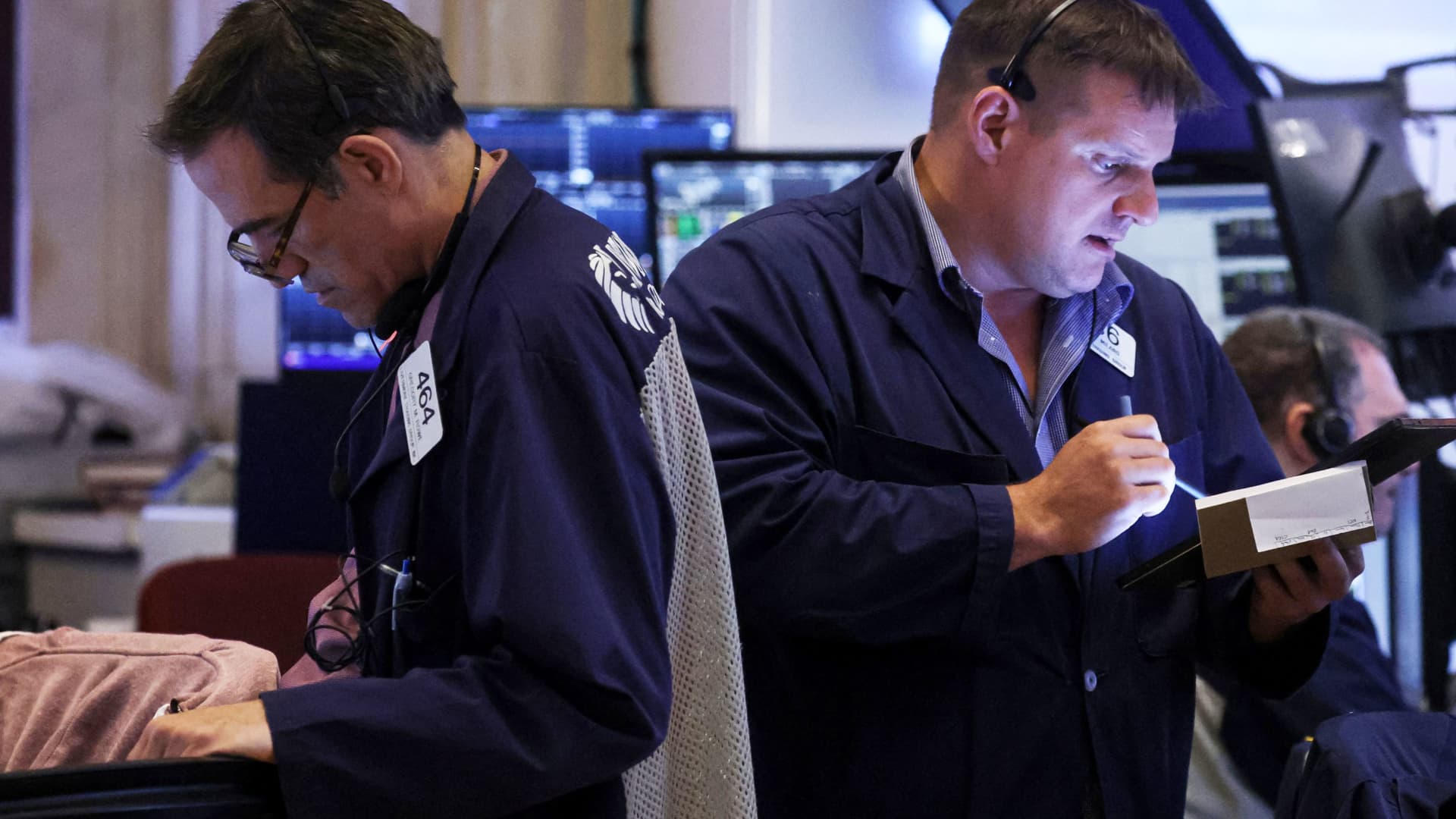 Top Stocks Driving Market Gains: Bank of America and BMO Highlight Winners in Tech, Cruise, and More