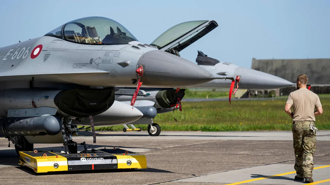 US Approval of F-16s: A Game Changer for Ukraine's Counteroffensive