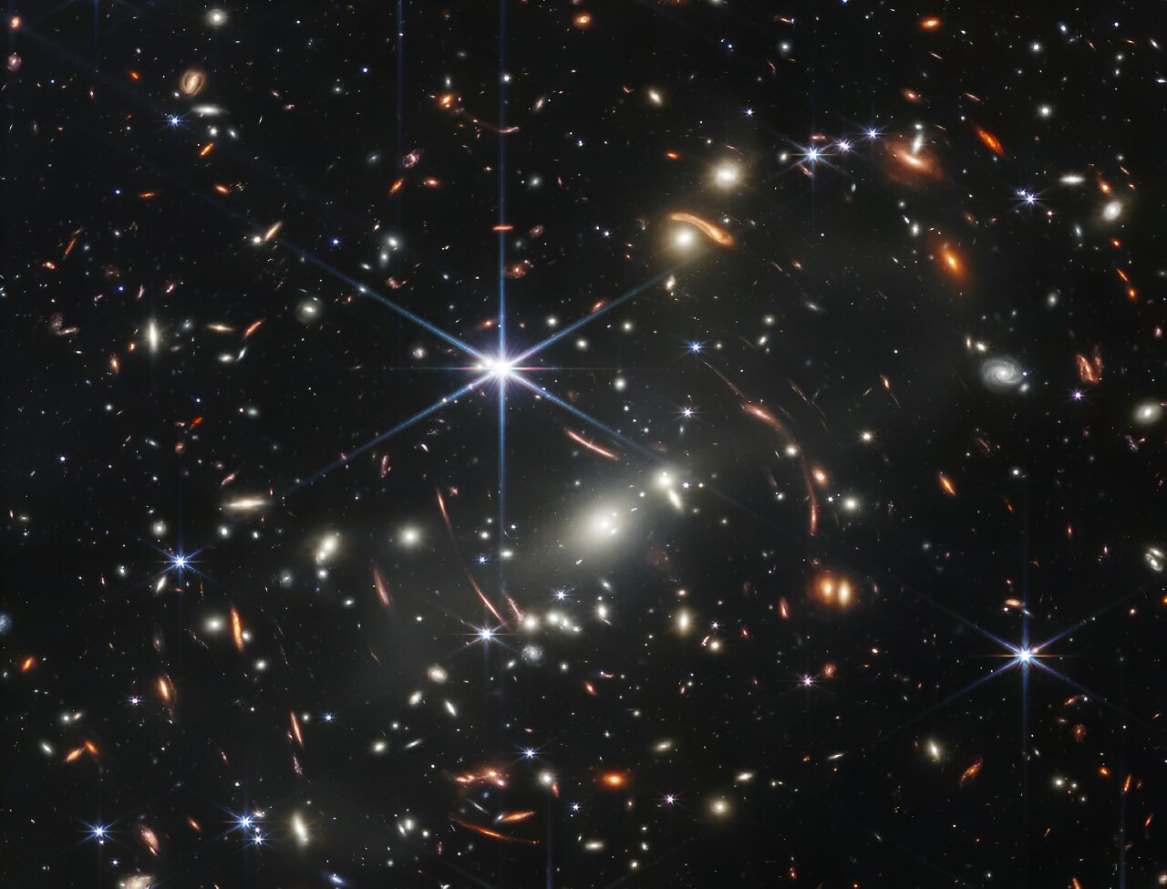 "Record-breaking Discovery: Astronomers Detect Mind-blowing 8 Billion-Year-Old Radio Burst"