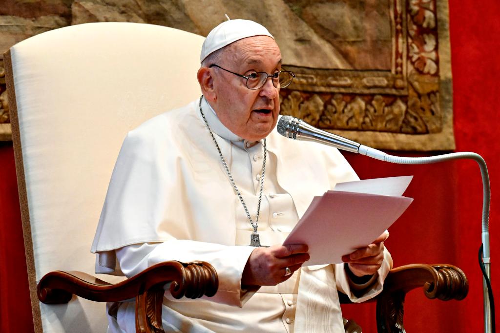 Featured image for "Pope Francis Urges Global Ban on Surrogacy as 'Deplorable' Practice"
