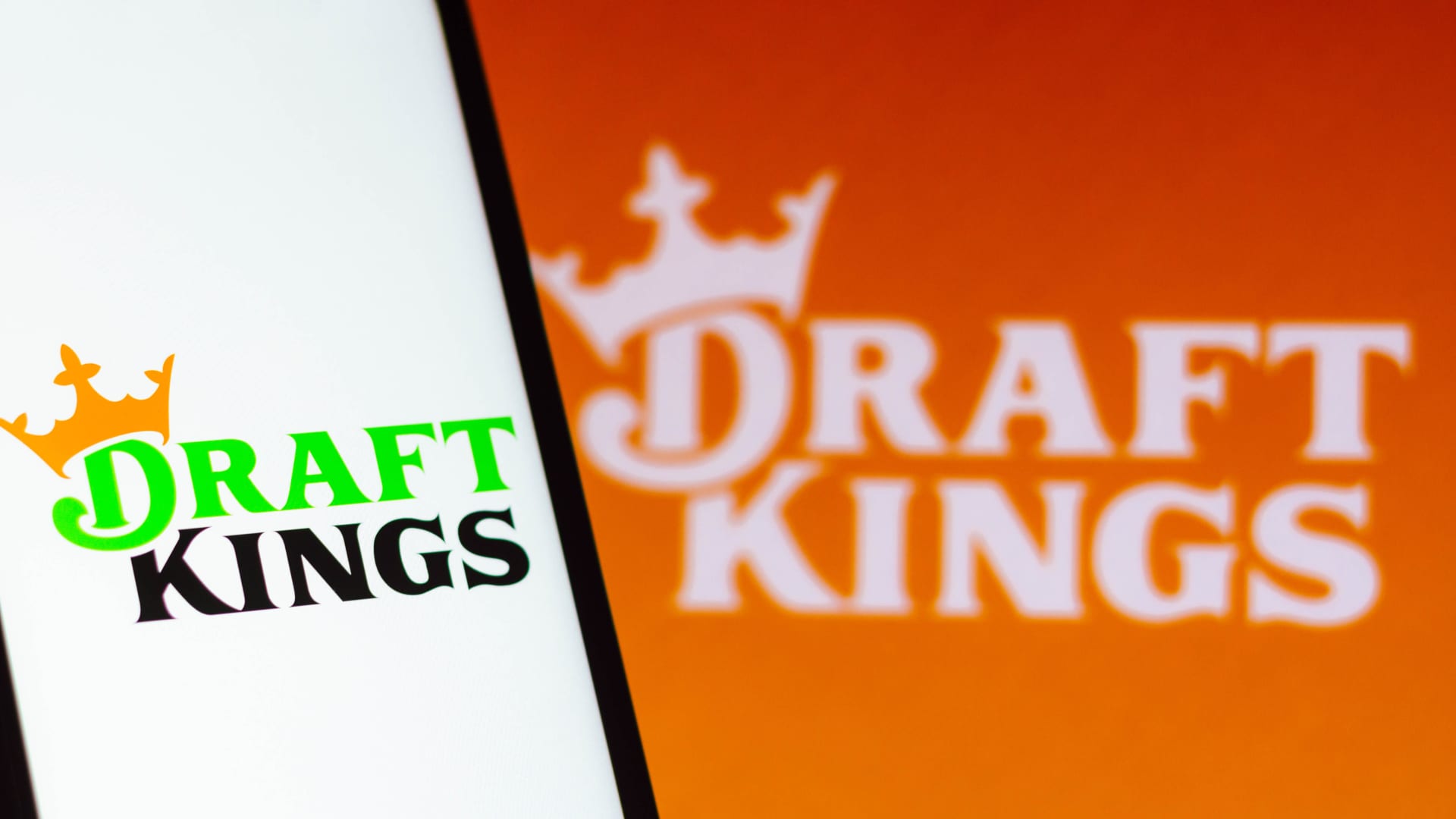 DraftKings Reports 44% Revenue Growth but Falls Short of Estimates