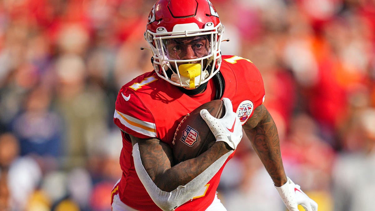 Featured image for "Chiefs' Jerick McKinnon Activated Off IR, Set to Play in Super Bowl vs. 49ers"